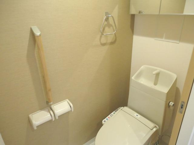 CASA　RIVIERA（カーサ　リヴィエラ）のトイレ|トイレ