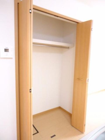 カームリー　Ⅲの収納