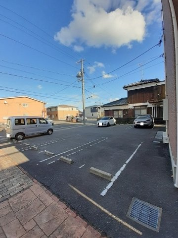 クロワール・リアンの駐車場