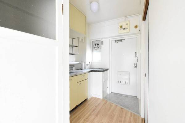 ビレッジハウス東金井2号棟の玄関|ビレッジハウスの同一物件・同一タイプの間取りの写真です