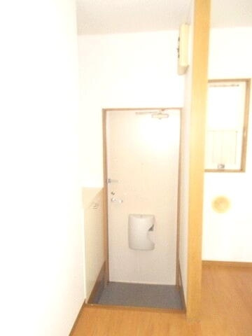 ＭＯＴＯＹＡ　Ｂ棟の玄関