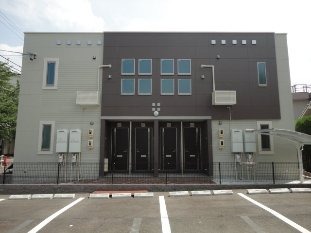 メゾンルピナス