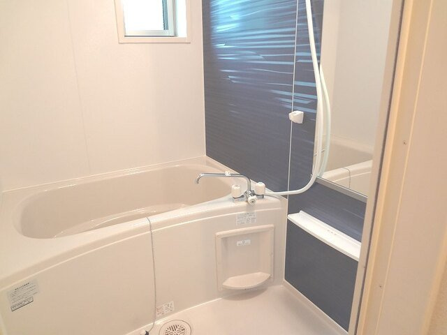 オリエンス弐番館の浴室