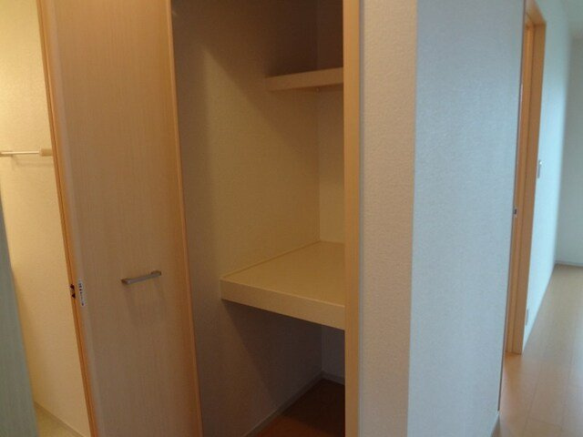 オリエンス弐番館の収納