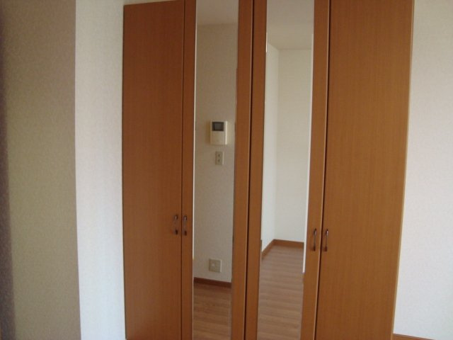 愛花夢の収納|洋室収納（開）