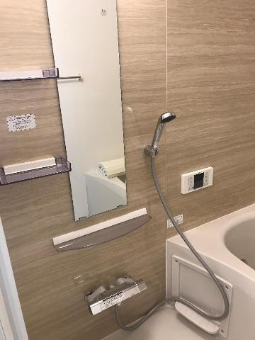 Tiara本町の浴室|バス