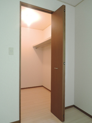 室内洗濯機置場あり