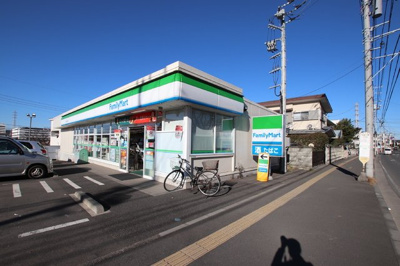 ファミリーマート藤沢湘南台４丁目店まで40ｍ