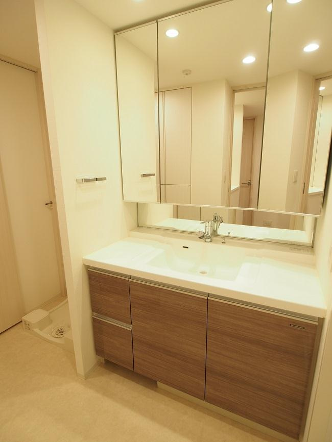 パークホームズ夙川松下町の洗面所