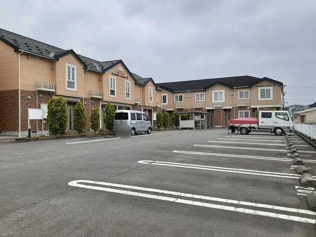 プルミエ・アムールⅡの駐車場|駐車スペースもあります