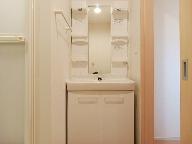 フェスティナ・レンテの洗面所|使いやすい洗面所です