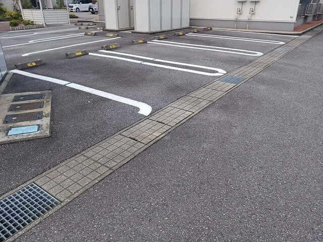 フルールⅡの駐車場|駐車場です