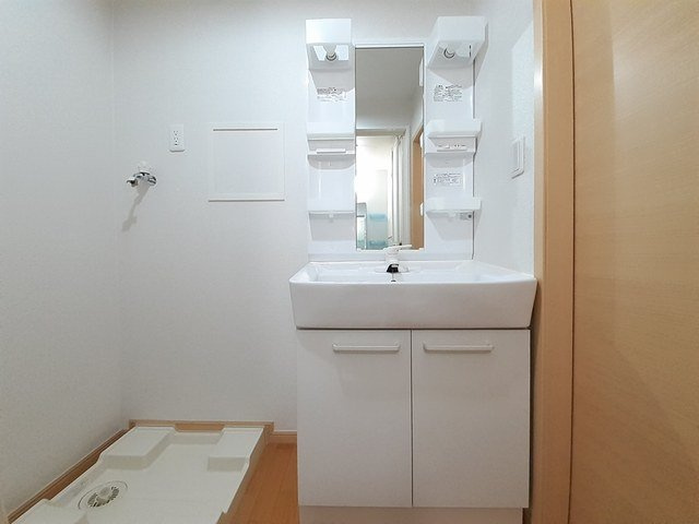 フルールⅡの洗面所|使いやすい洗面所です