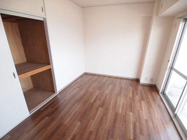 サニーコート西真美の内装