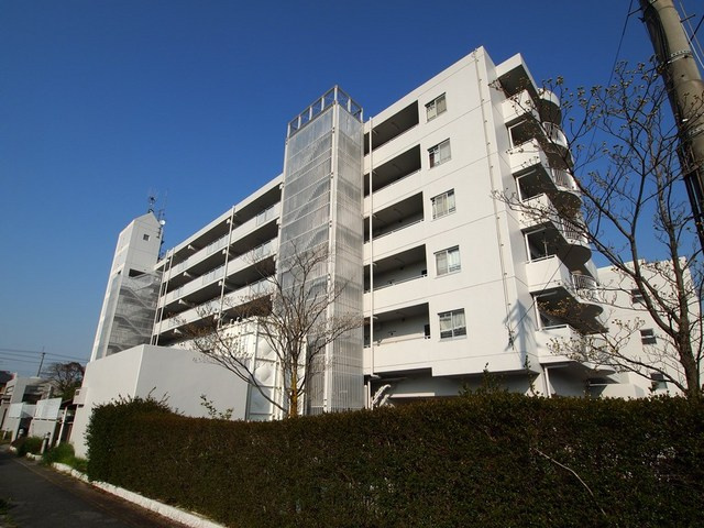 サニーコート西真美の外観