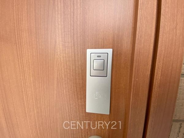 前橋市南町24-1（2号棟）の玄関|スマートキー付き玄関ドア