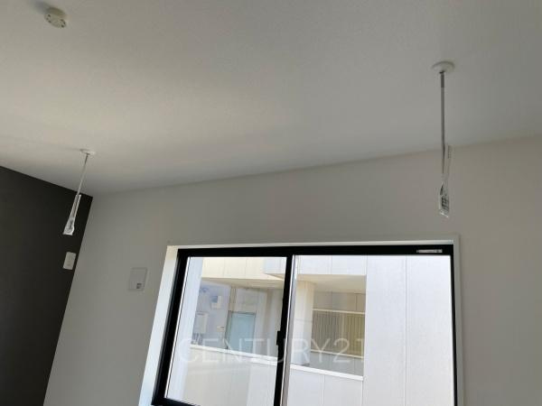 前橋市南町新築一戸建てのその他|物干し用金具付きです。