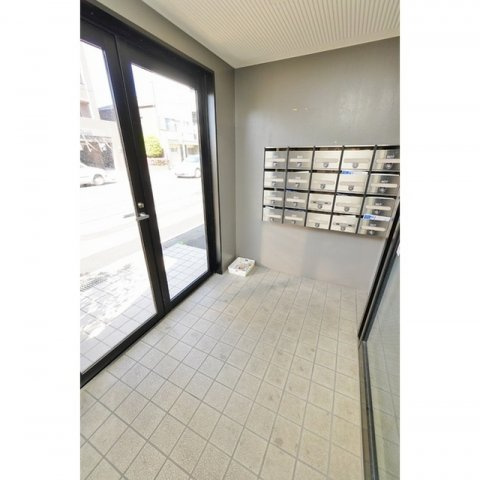 フィオーレ白山のエントランス|集合ポスト