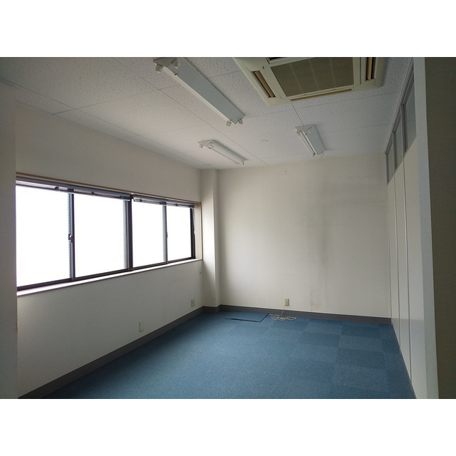 ＹＳトラストビルの内装