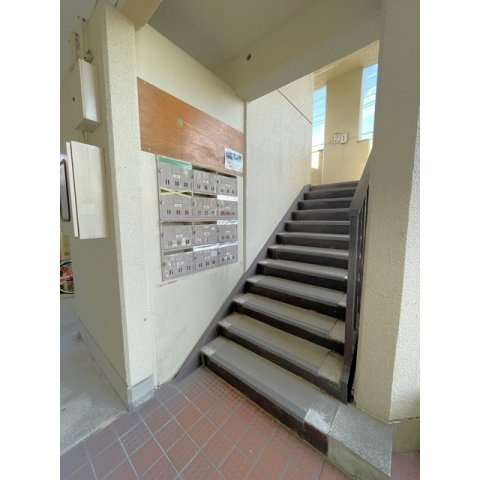 岐阜市加納奥平町２丁目のアパートのエントランス|お問い合わせは美濃善不動産駅前店へ！