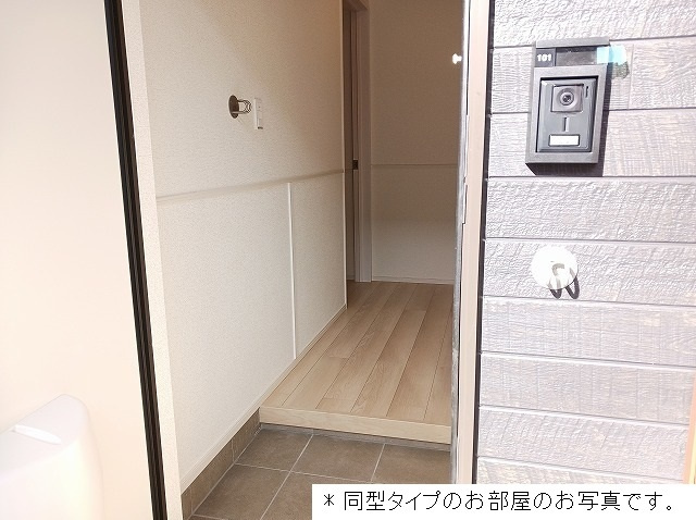 シェラタン（Ｓｈｅｒａｔａｎ）の玄関