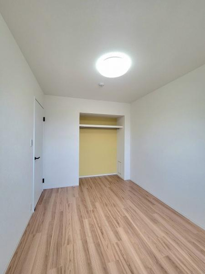 【洋室】 | フェルティメイツ泉ヶ丘壱番館　中古マンション