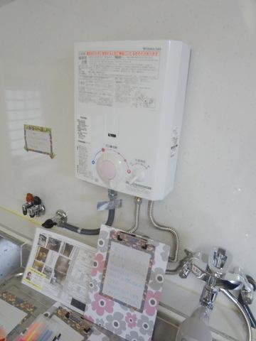 大正区鶴町戸建てのキッチン|★給湯器★