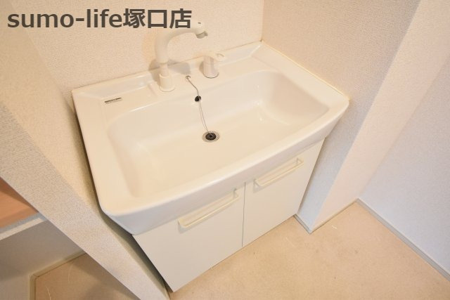 アルカンシェル武庫之荘西の洗面所