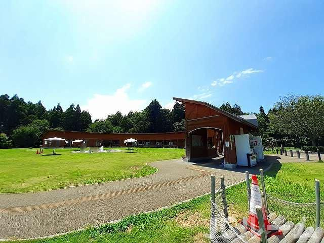 スターウイングの周辺|新潟県立大潟水と森公園まで2000m