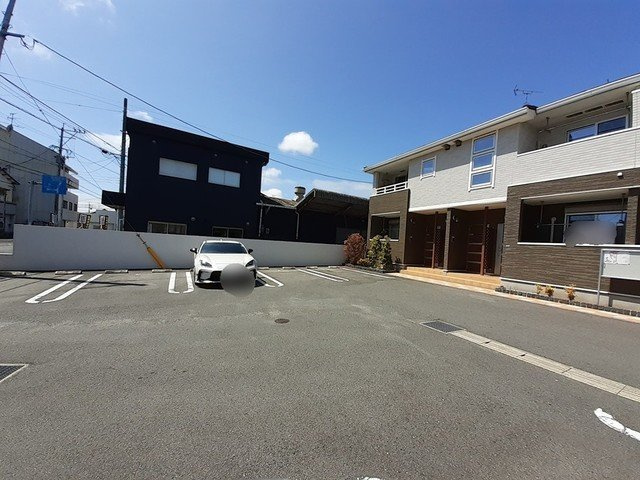 サン・ジュリアＡの駐車場