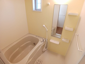 【浴室】 | アルカンシェル東台　Ｂ棟 | ゆったり過ごせるお風呂です