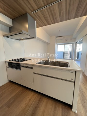 【キッチン】 | BANIX北堀江 | グリル付き！3口ガスコンロ！食洗機付きのシステムキッチン♪