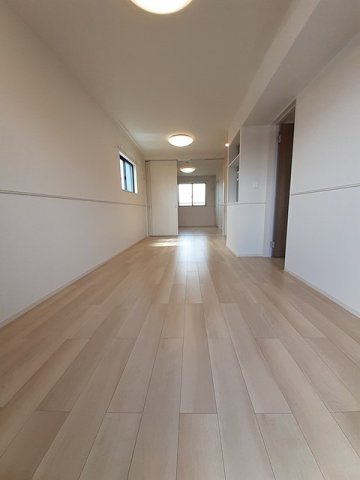 プラシードカーサの居間・リビング