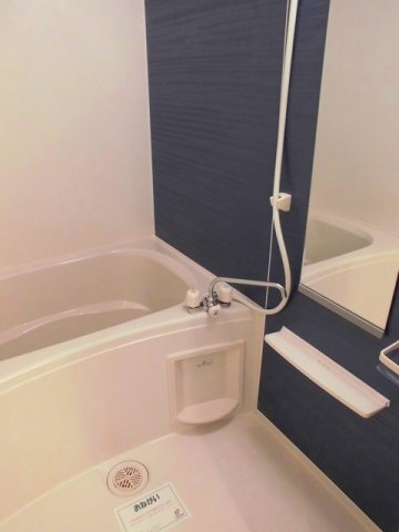 ＮＭＯＮ　Ｅの浴室