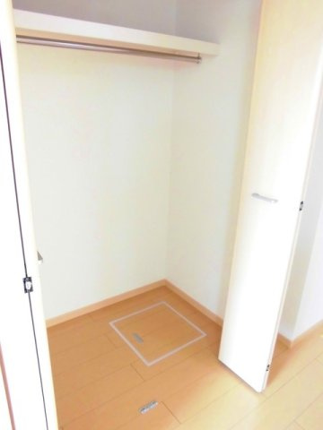 ＮＭＯＮ　Ｅの収納