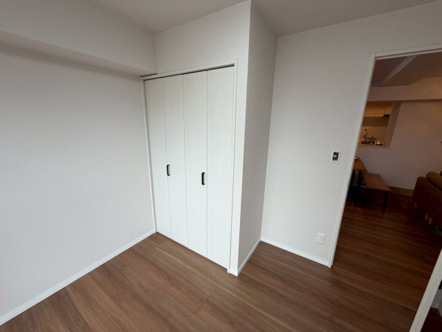 日車マンション平和が丘B棟の洋室