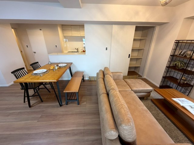 日車マンション平和が丘B棟の居間・リビング