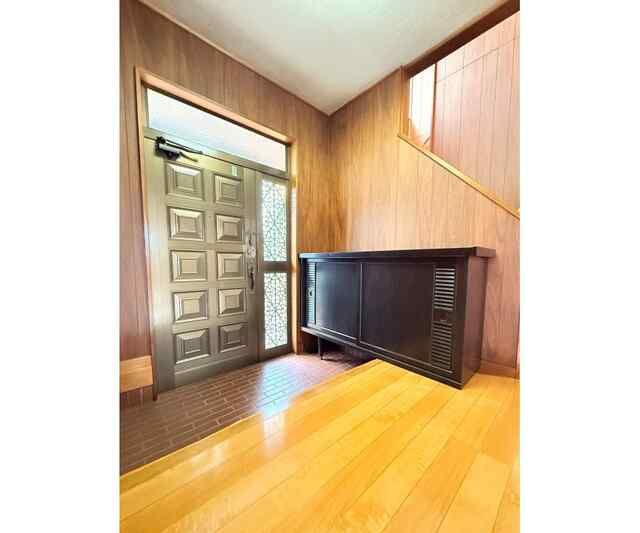 中区西竹之丸戸建貸家の玄関