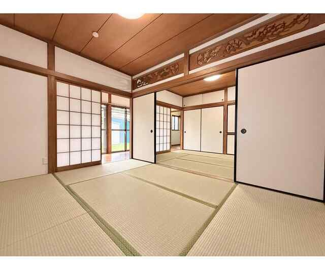 中区西竹之丸戸建貸家の内装