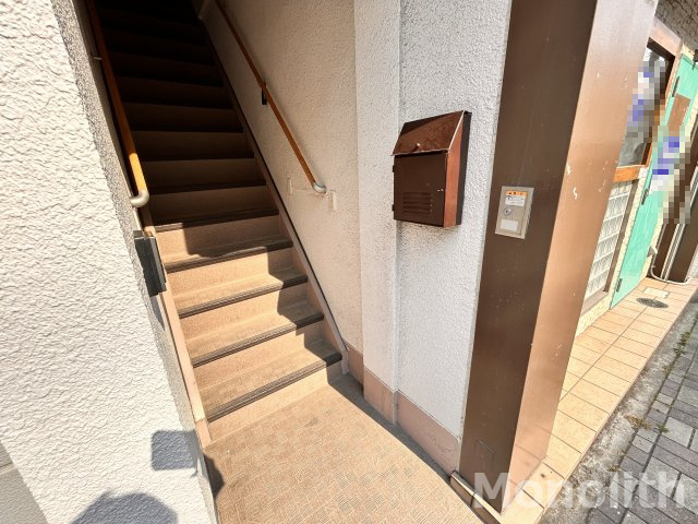 深井駅貸店舗のロビー