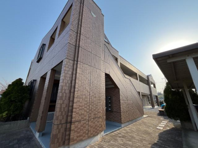 【エントランス】 | クラスペディア | 外観写真（昼）