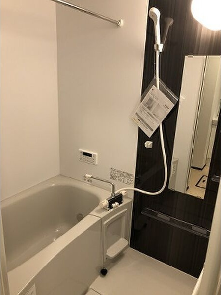 ロジェ　コンフォールⅡの浴室