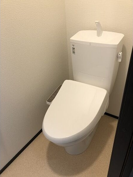 ロジェ　コンフォールⅡのトイレ