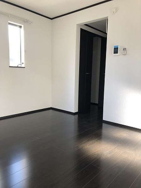 ロジェ　コンフォールⅡの居間・リビング