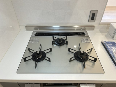 【キッチン】 | エスポワール堀川 | 同時調理が可能で、時短に繋がりますね。