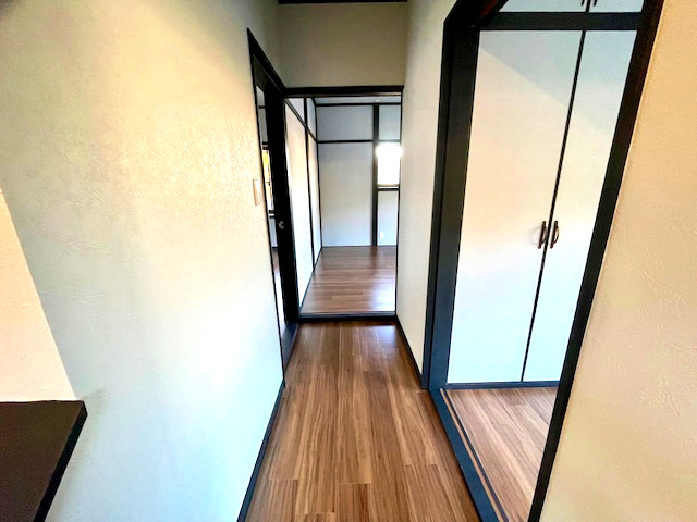 敦賀市泉ヶ丘町中古戸建の玄関