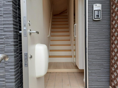 【玄関】 | ビバリーヒルズ