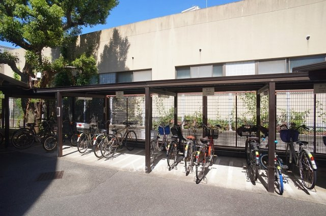 【駐輪場】の画像