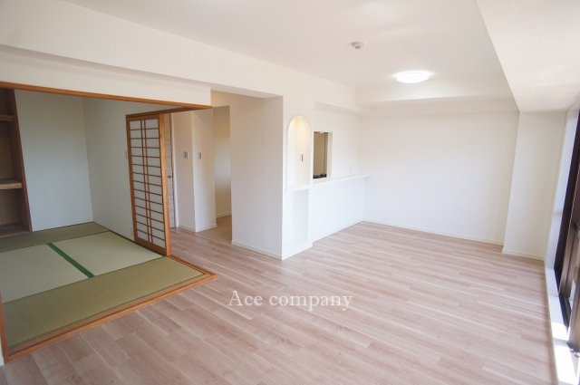 【居間・リビング】の画像