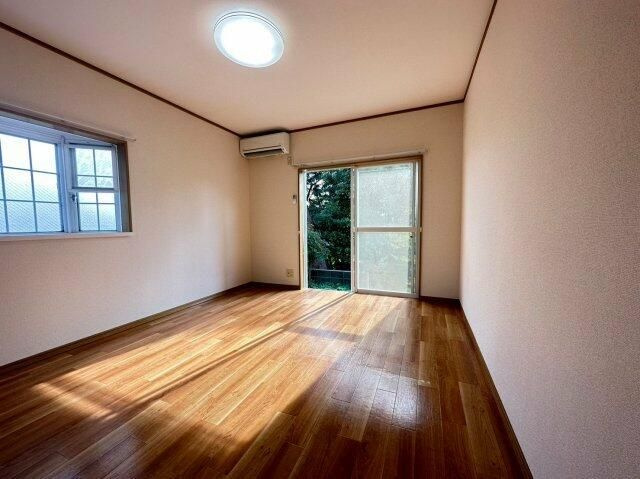 グリーンヒル山手の居間・リビング